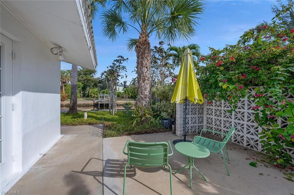 1483 Bembury DR, NAPLES FL 34102-13