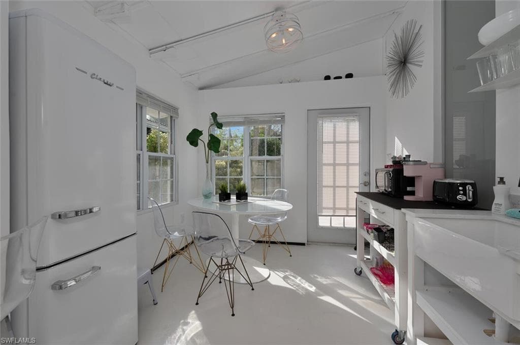 1483 Bembury DR, NAPLES FL 34102-7