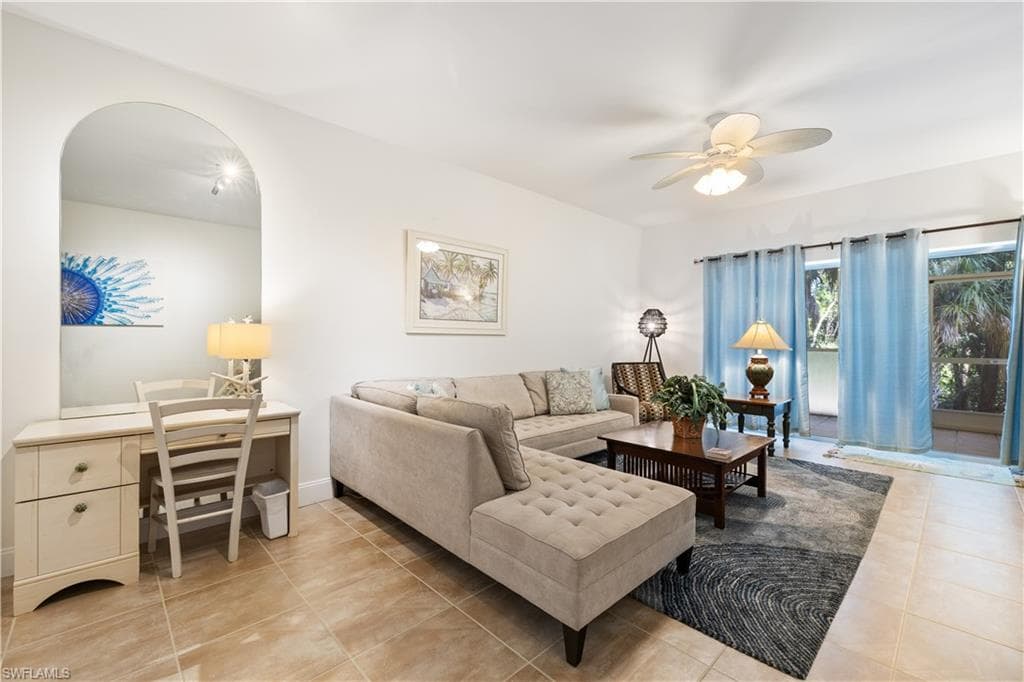 757 Wiggins Lake DR # 106, NAPLES FL 34110-12