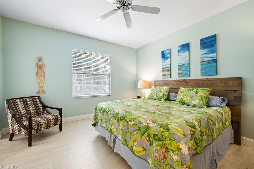 757 Wiggins Lake DR # 106, NAPLES FL 34110-21