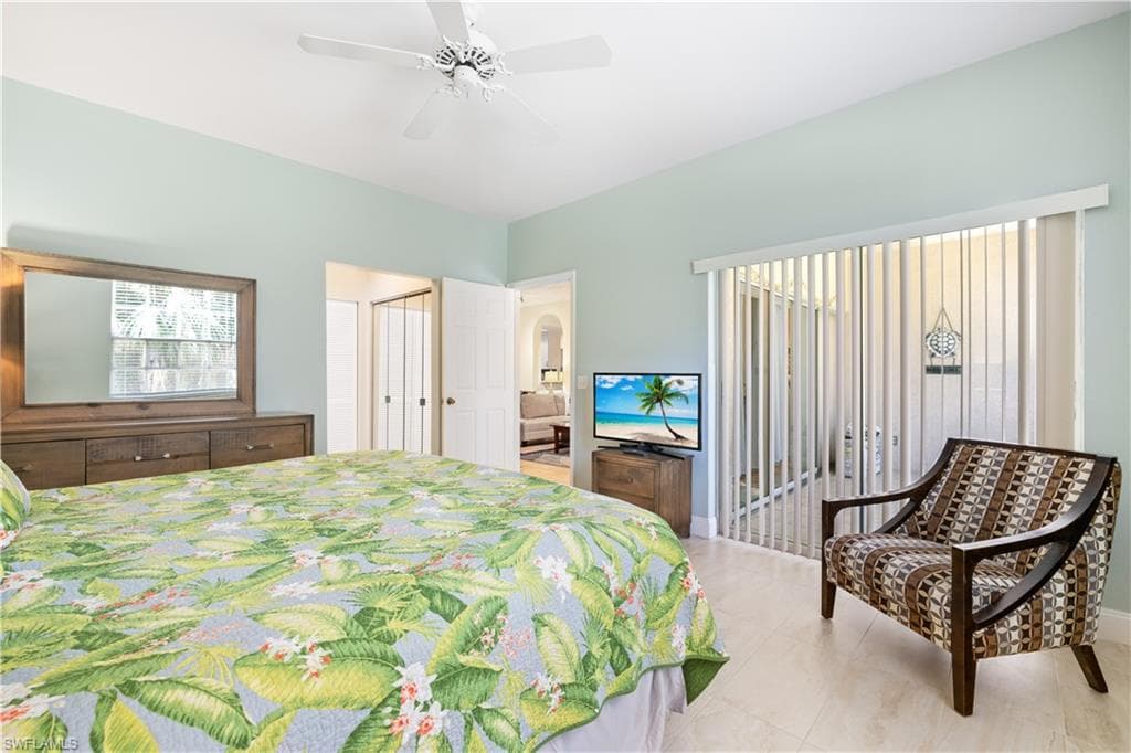 757 Wiggins Lake DR # 106, NAPLES FL 34110-23