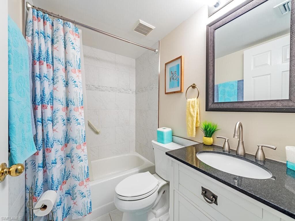 773 Wiggins Lake DR # 105, NAPLES FL 34110-11