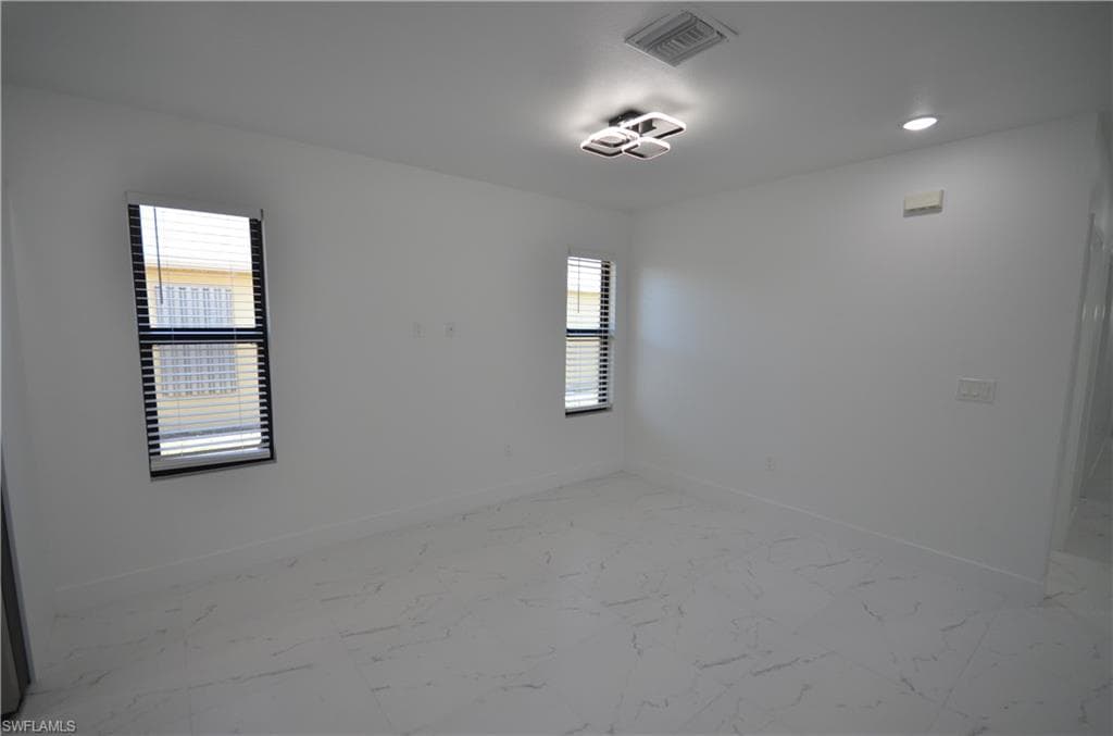 2132 Barker BLVD-22
