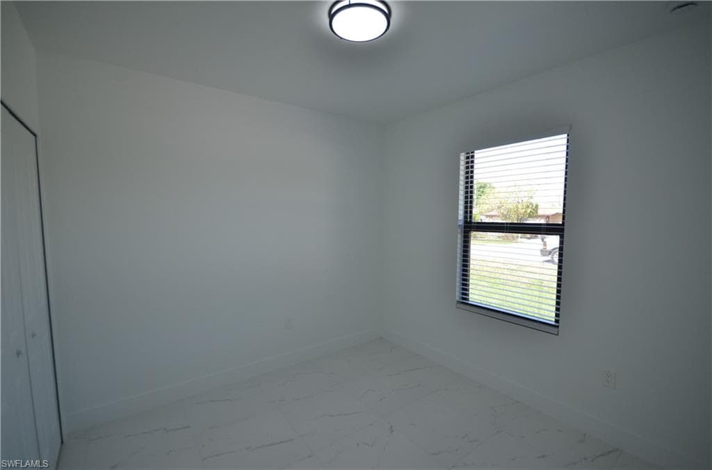 2132 Barker BLVD-15