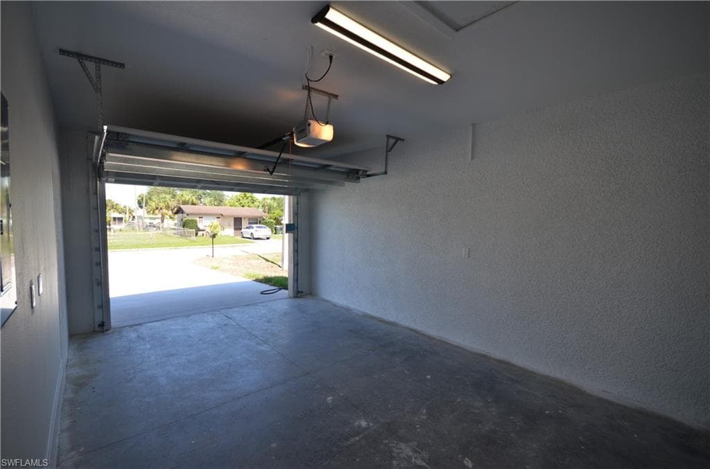 2132 Barker BLVD-30