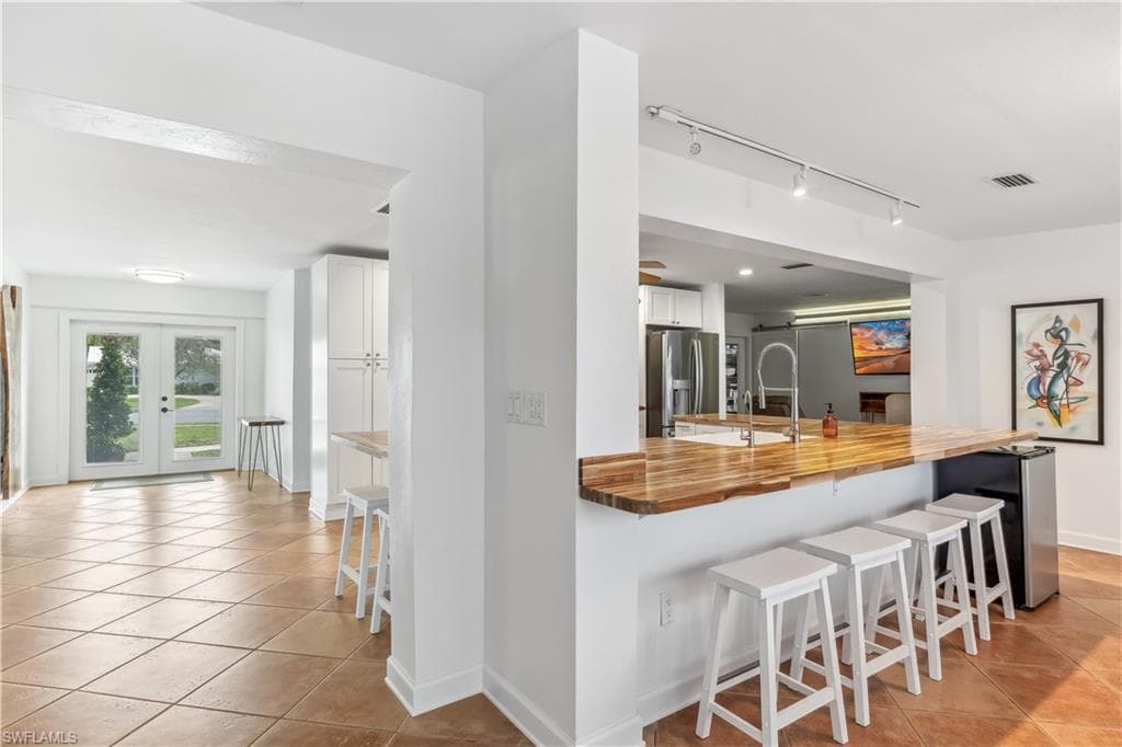 5654 Natoma DR, FORT MYERS FL 33919-4