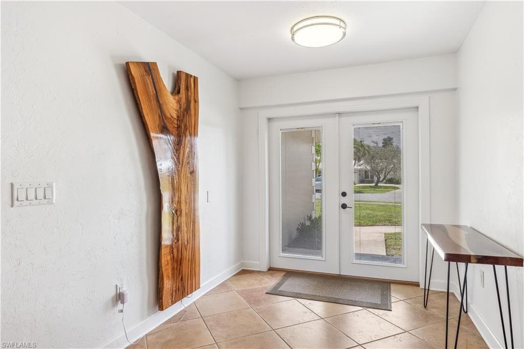 5654 Natoma DR, FORT MYERS FL 33919-7