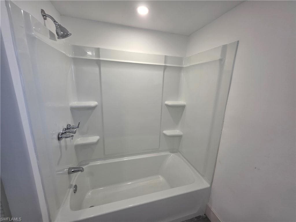 2248 Marina Park DR, FORT MYERS FL 33905-11