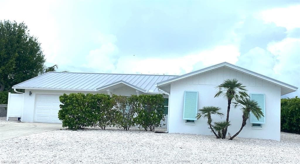 4736 Spring Creek DR, BONITA SPRINGS FL 34134-2