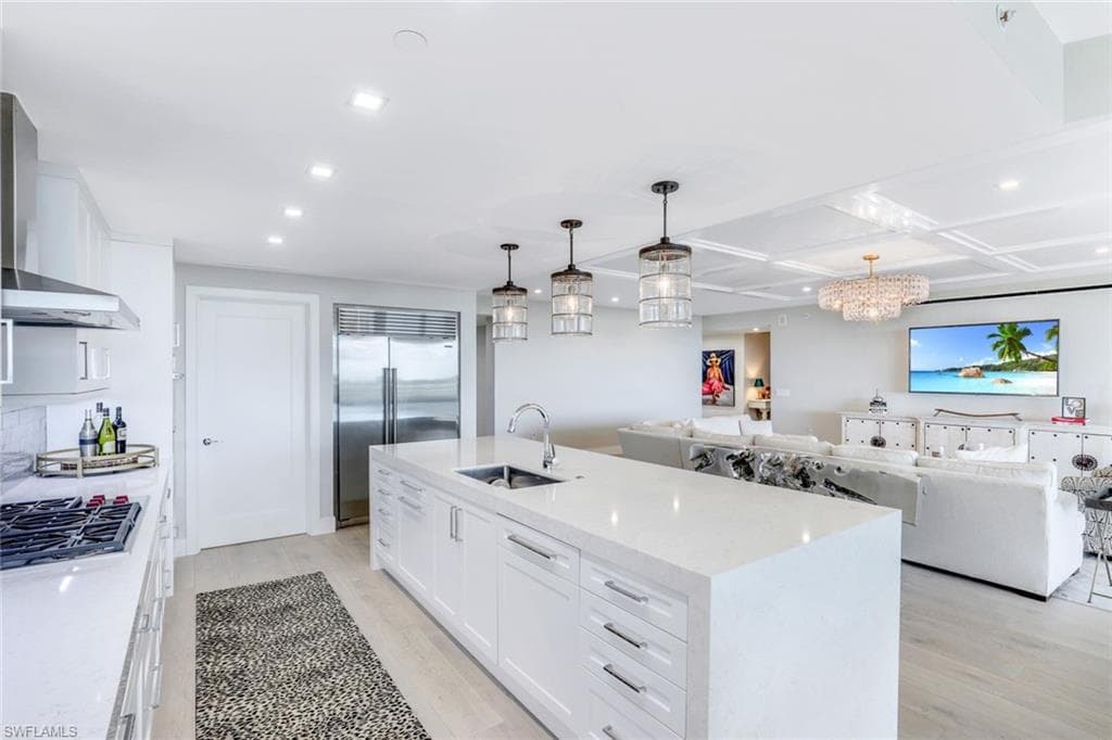 13915 Old Coast RD # 502, NAPLES FL 34110-7