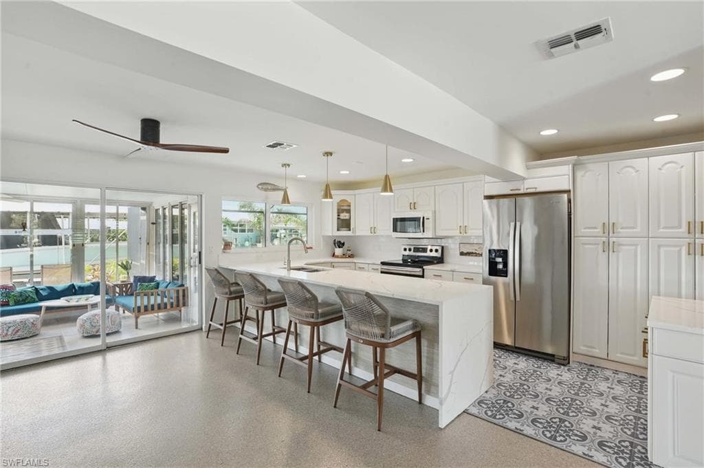 2749 Bruce ST, MATLACHA FL 33993-6