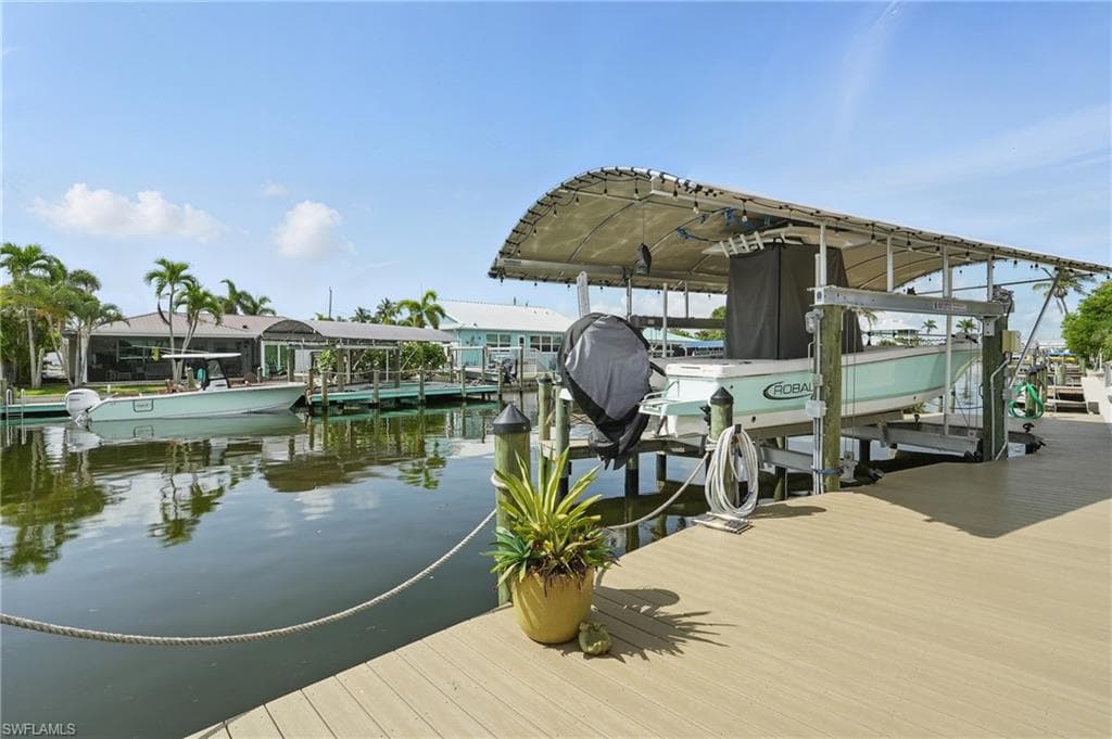 2749 Bruce ST, MATLACHA FL 33993-33