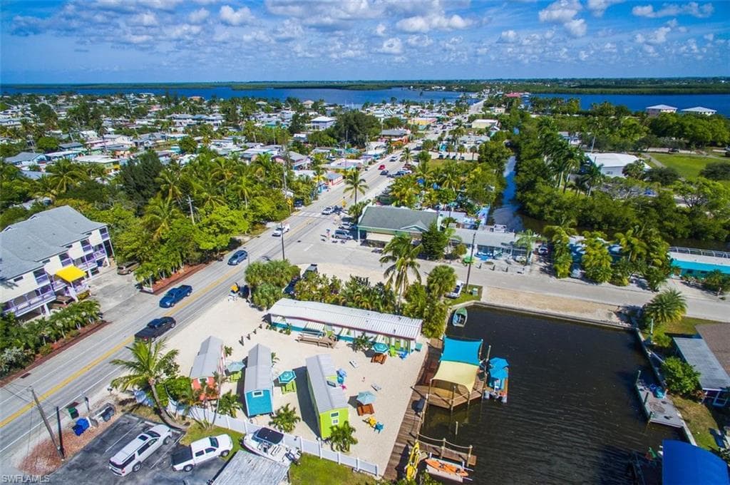 2749 Bruce ST, MATLACHA FL 33993-48