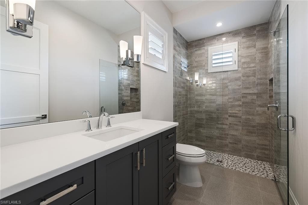 16776 Enclave CIR, NAPLES FL 34110-16