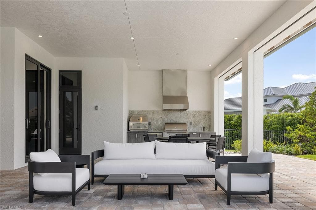 16776 Enclave CIR, NAPLES FL 34110-29