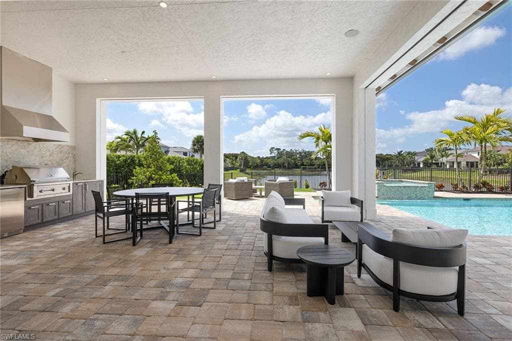 16776 Enclave CIR, NAPLES FL 34110-28