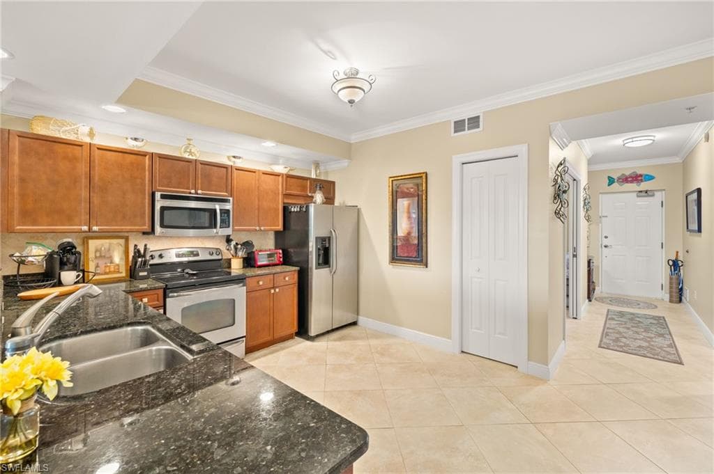 28750 Trails Edge BLVD # 303, BONITA SPRINGS FL 34134-2