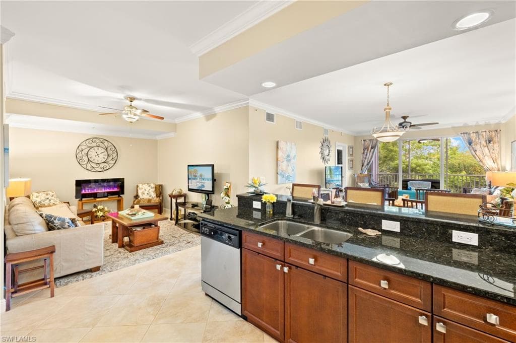 28750 Trails Edge BLVD # 303, BONITA SPRINGS FL 34134-4