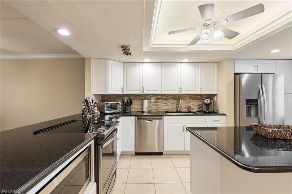 2264 Winkler AVE # 202, FORT MYERS FL 33901-4