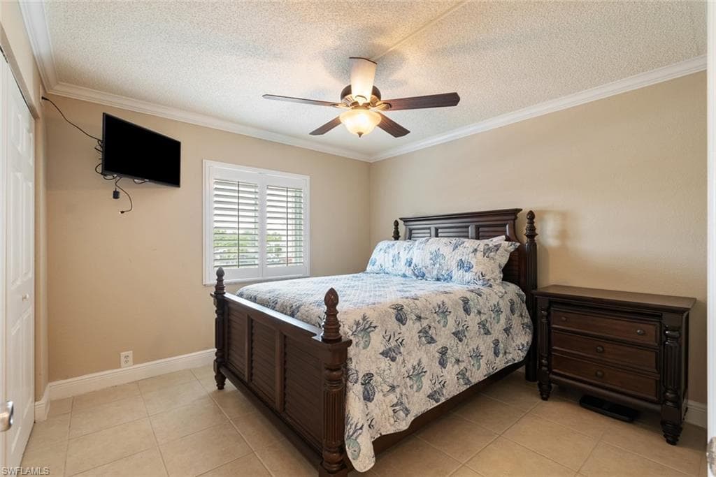 2264 Winkler AVE # 202, FORT MYERS FL 33901-13