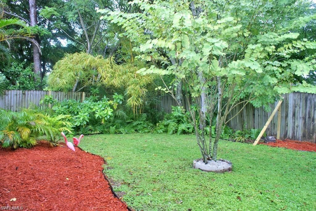 595 93rd AVE N, NAPLES FL 34108-16