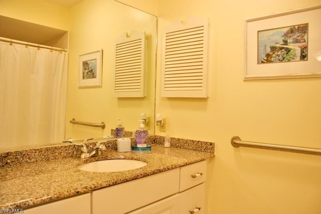 595 93rd AVE N, NAPLES FL 34108-14