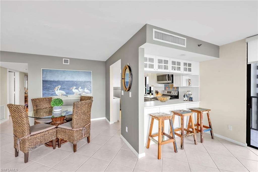 26235 Hickory BLVD # 9A, BONITA SPRINGS FL 34134-8