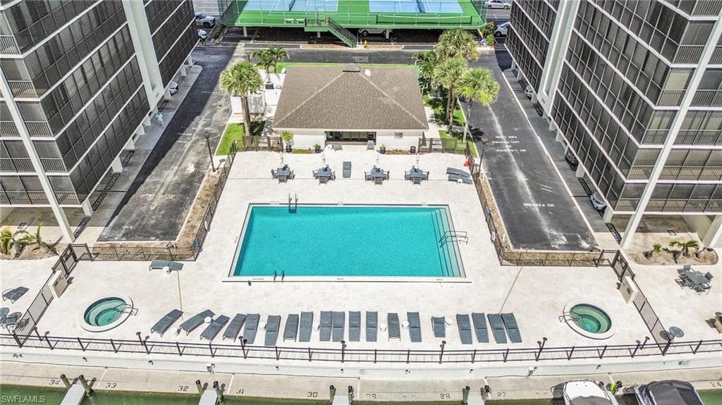 26235 Hickory BLVD # 9A, BONITA SPRINGS FL 34134-32