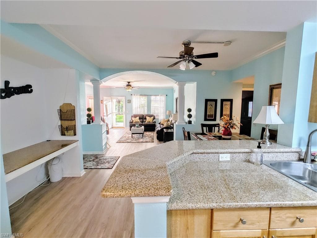 1776 Concordia Lake CIR # 2902, CAPE CORAL FL 33909-2