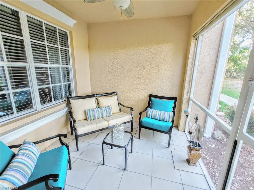 1776 Concordia Lake CIR # 2902, CAPE CORAL FL 33909-10