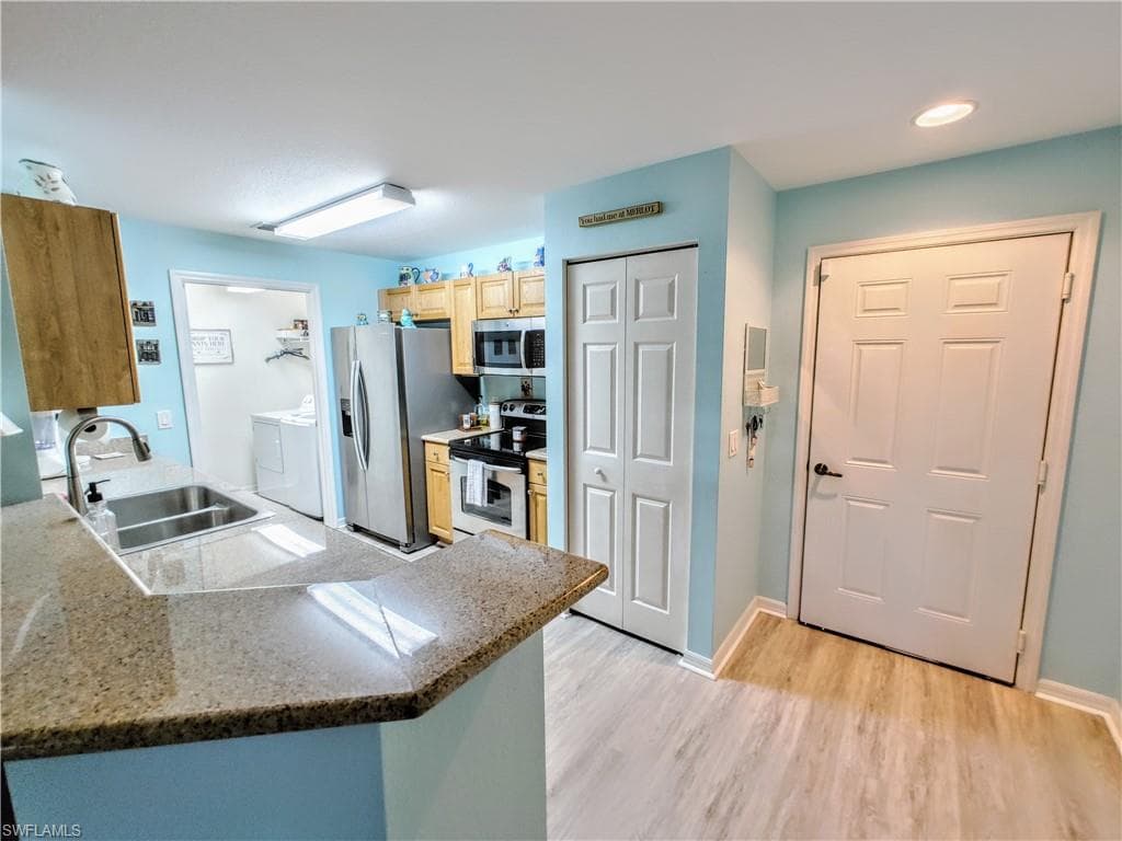 1776 Concordia Lake CIR # 2902, CAPE CORAL FL 33909-3