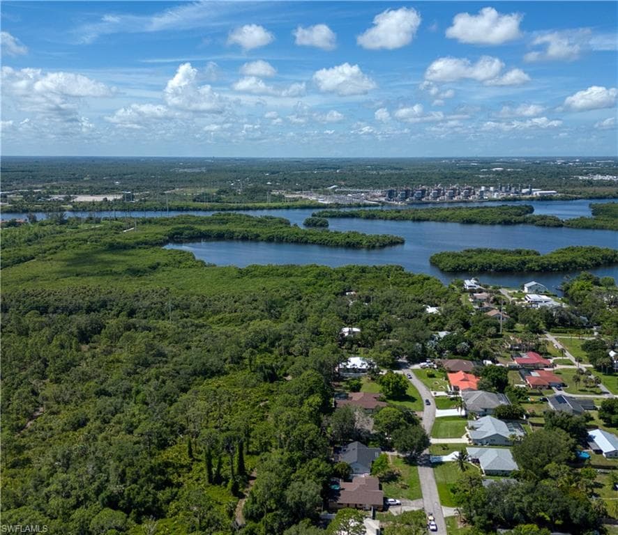 17091 Laurelin CT, NORTH FORT MYERS FL 33917-25