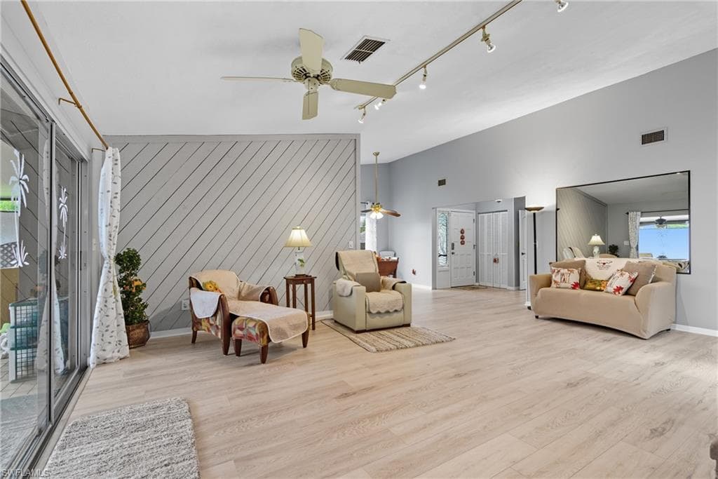 9749 Maplecrest CIR, LEHIGH ACRES FL 33936-1