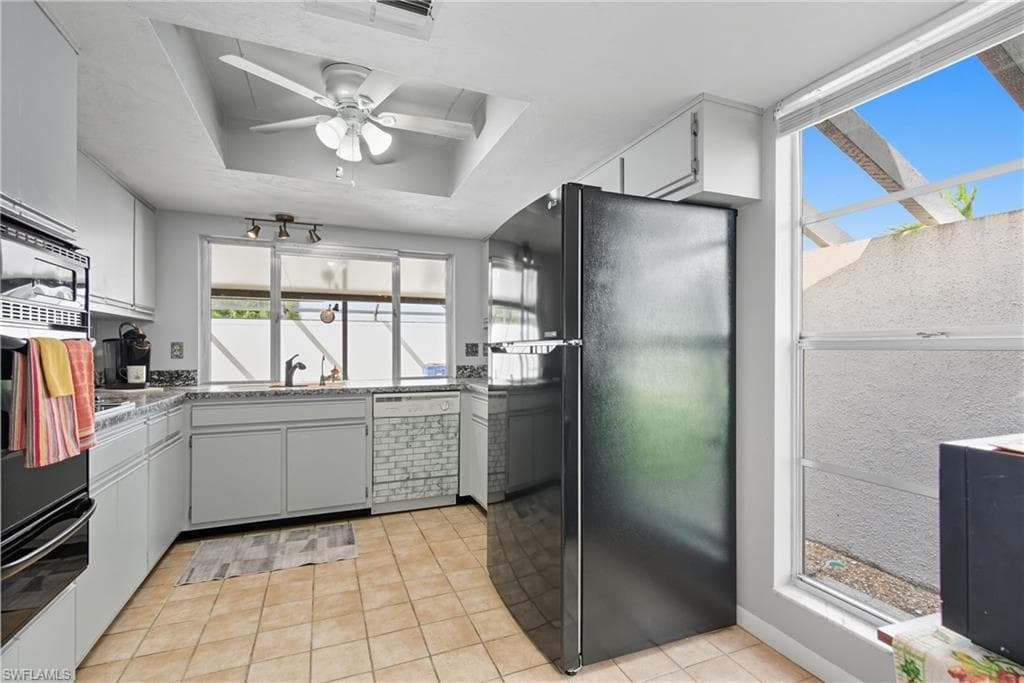 9749 Maplecrest CIR, LEHIGH ACRES FL 33936-11