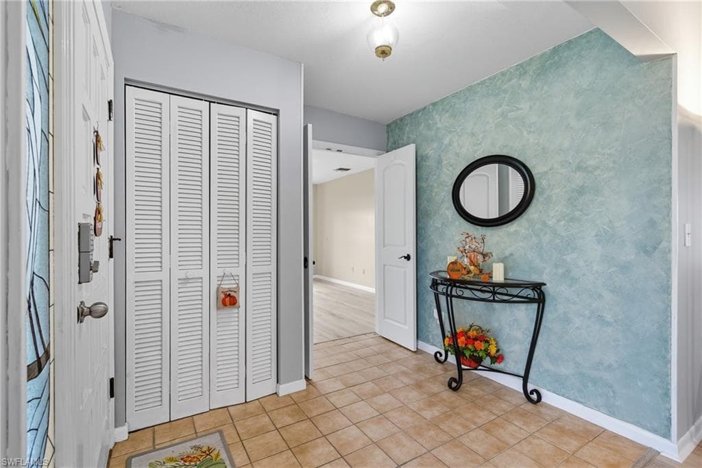9749 Maplecrest CIR, LEHIGH ACRES FL 33936-3