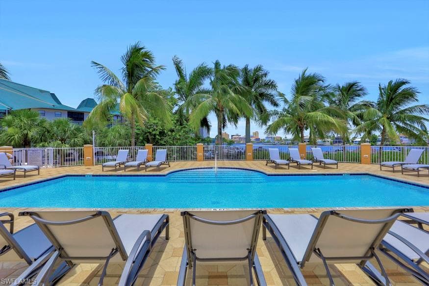 400 Flagship DR # 705, NAPLES FL 34108-15