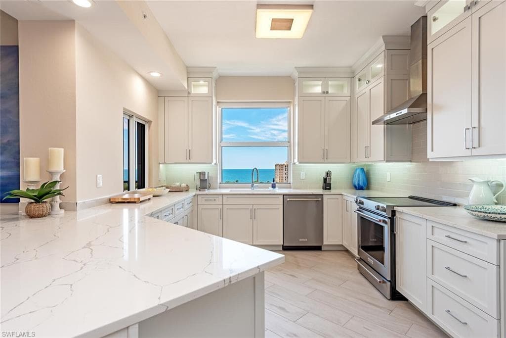 400 Flagship DR # 1002, NAPLES FL 34108-5