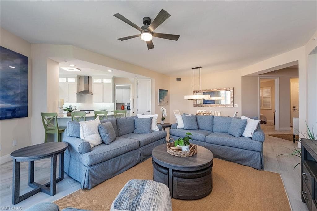 400 Flagship DR # 1002, NAPLES FL 34108-2