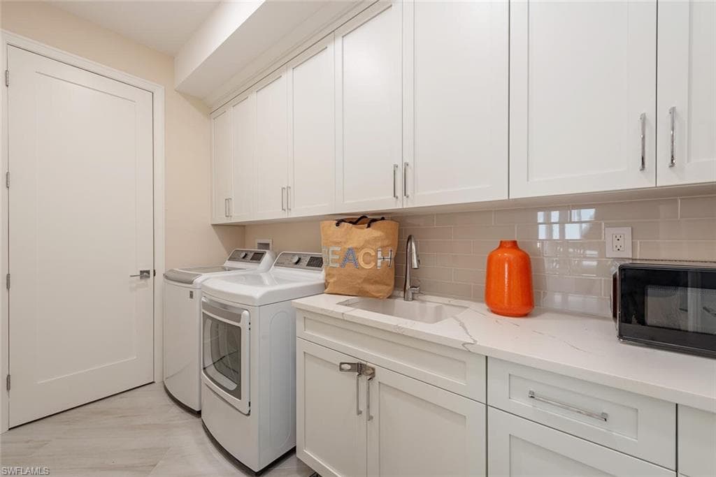 400 Flagship DR # 1002, NAPLES FL 34108-19