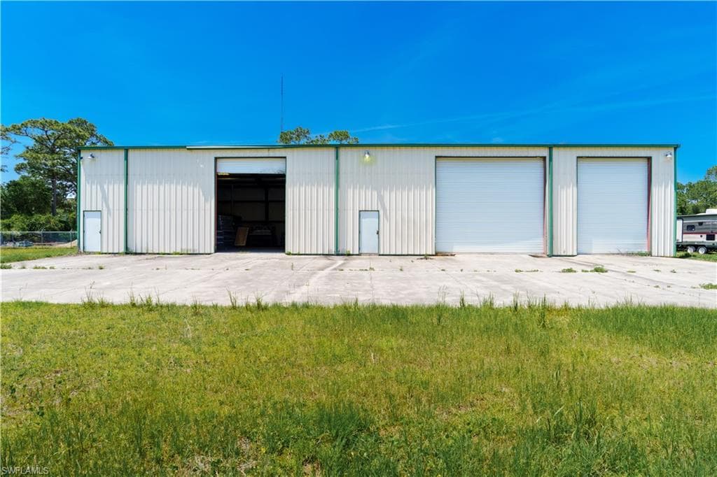 90 Otter Slide RD, EASTPOINT FL 32328-4