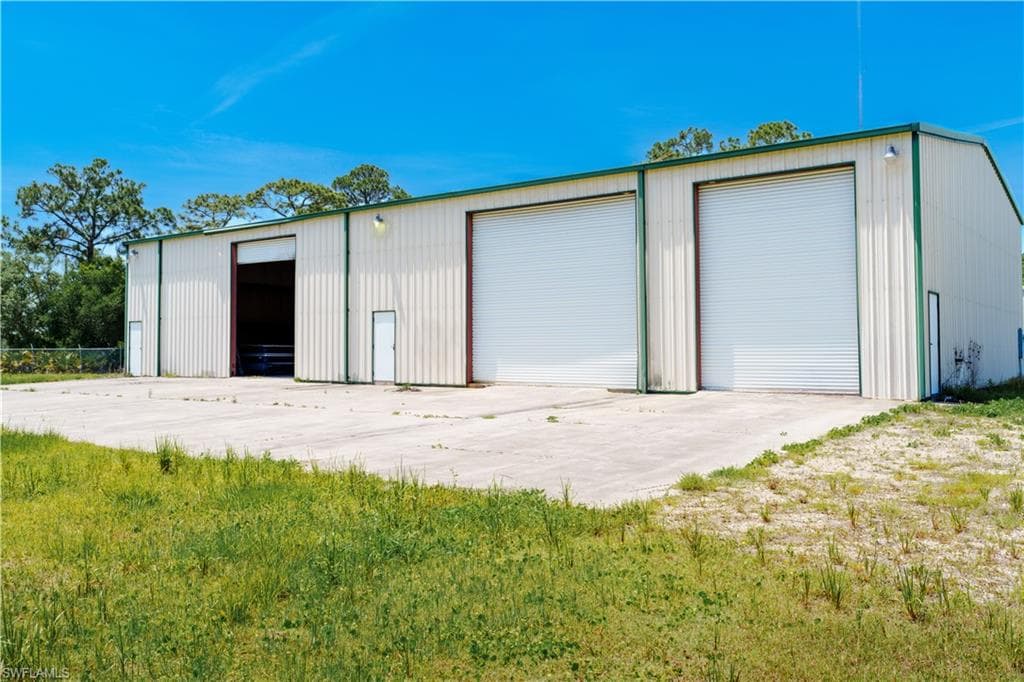 90 Otter Slide RD, EASTPOINT FL 32328-13