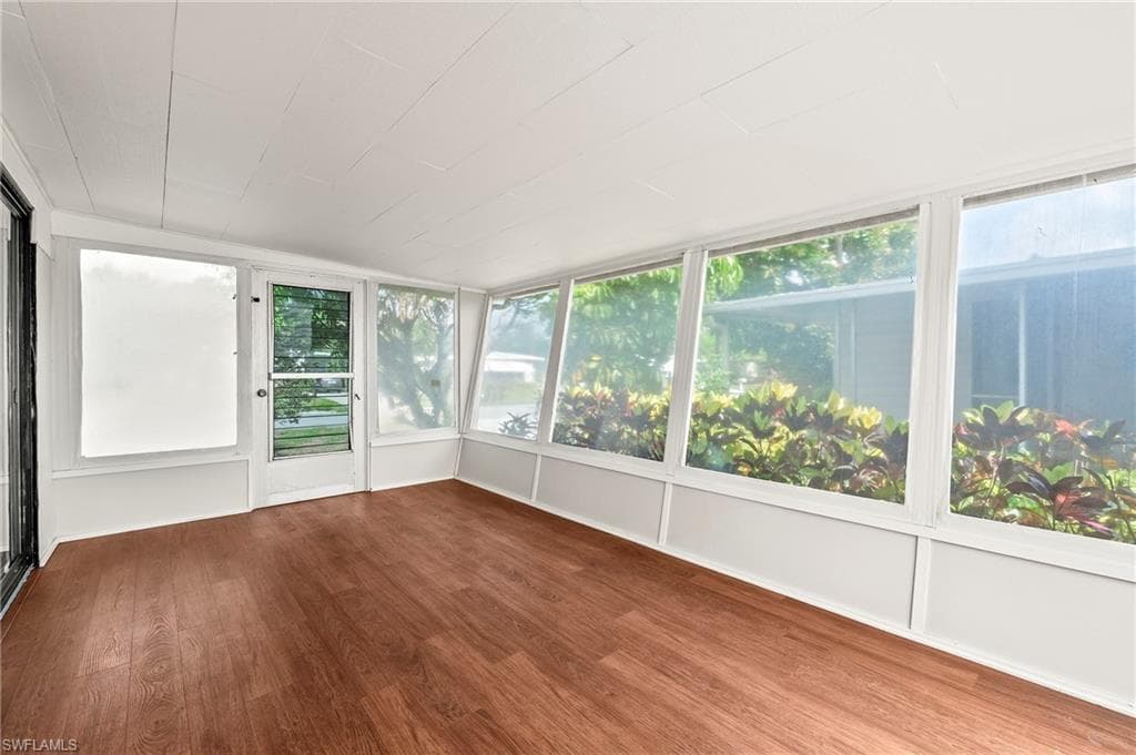 40 Le Mans DR, NAPLES FL 34112-16