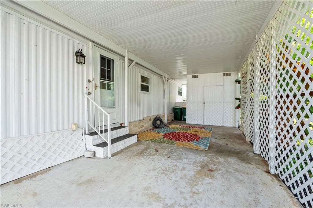 40 Le Mans DR, NAPLES FL 34112-18