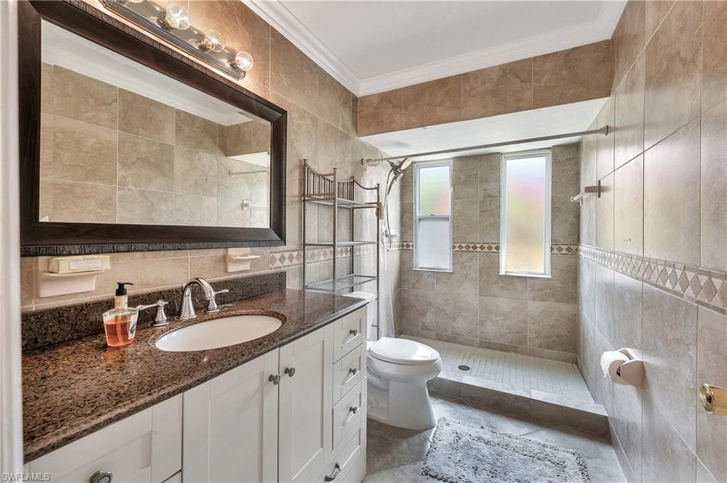 639 Pompano DR-22