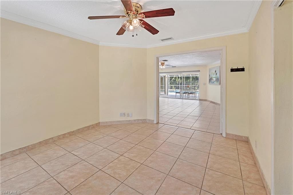 639 Pompano DR-12