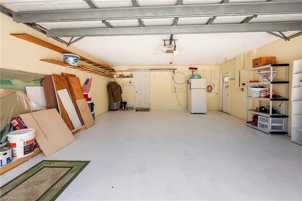 639 Pompano DR-31