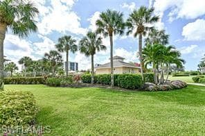 360 Horse Creek DR # 107, NAPLES FL 34110-26