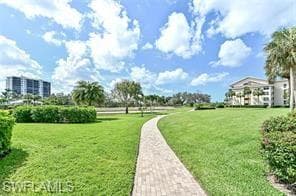 360 Horse Creek DR # 107, NAPLES FL 34110-25