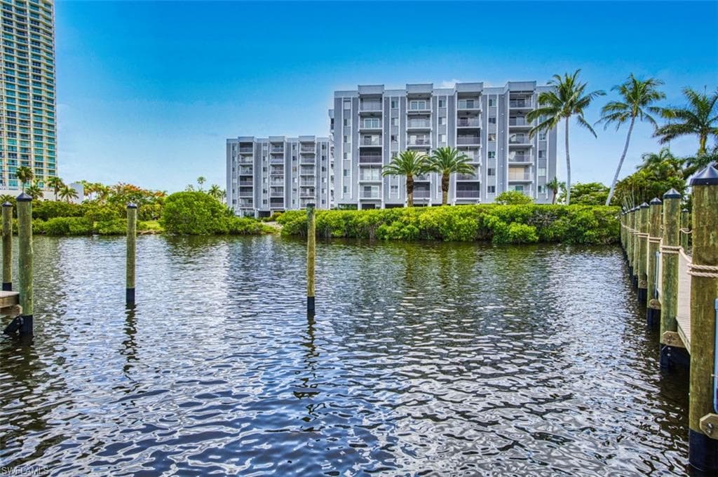 2885 Palm Beach BLVD # 105, FORT MYERS FL 33916-4