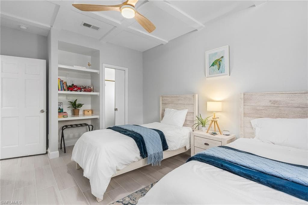 794 95th AVE N, NAPLES FL 34108-14